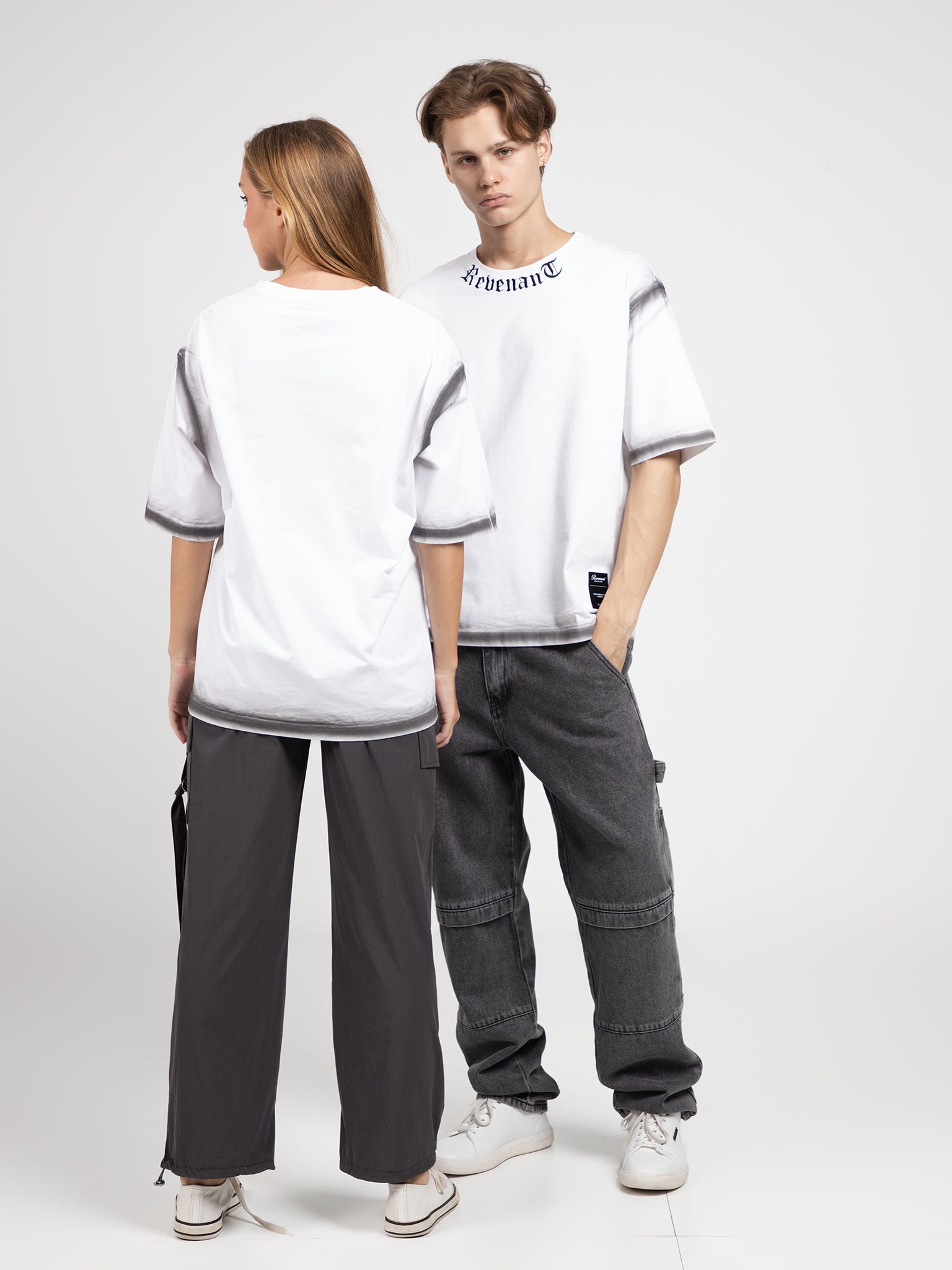 DEEDAT REVENANT Oversize Short Sleeve Tees - White