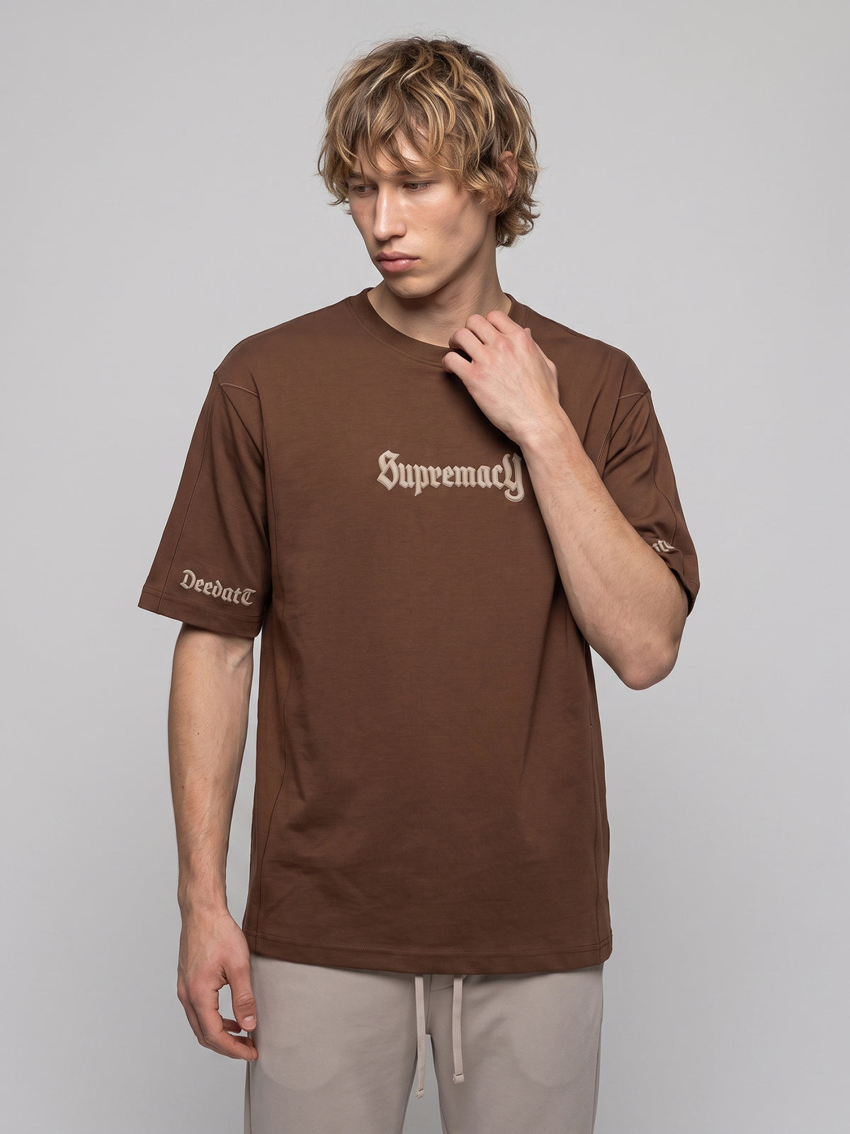 DEEDAT MNML WRLD Walker Oversized Tees - Brown