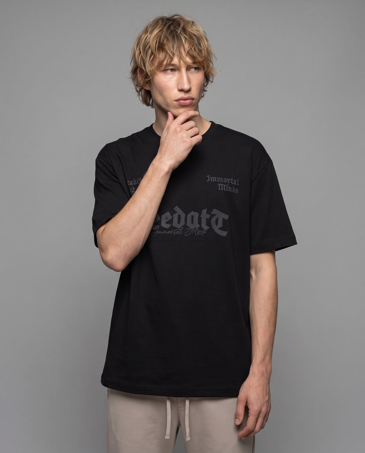 DEEDAT MNML WRLD Maverick Oversized Tees - Black