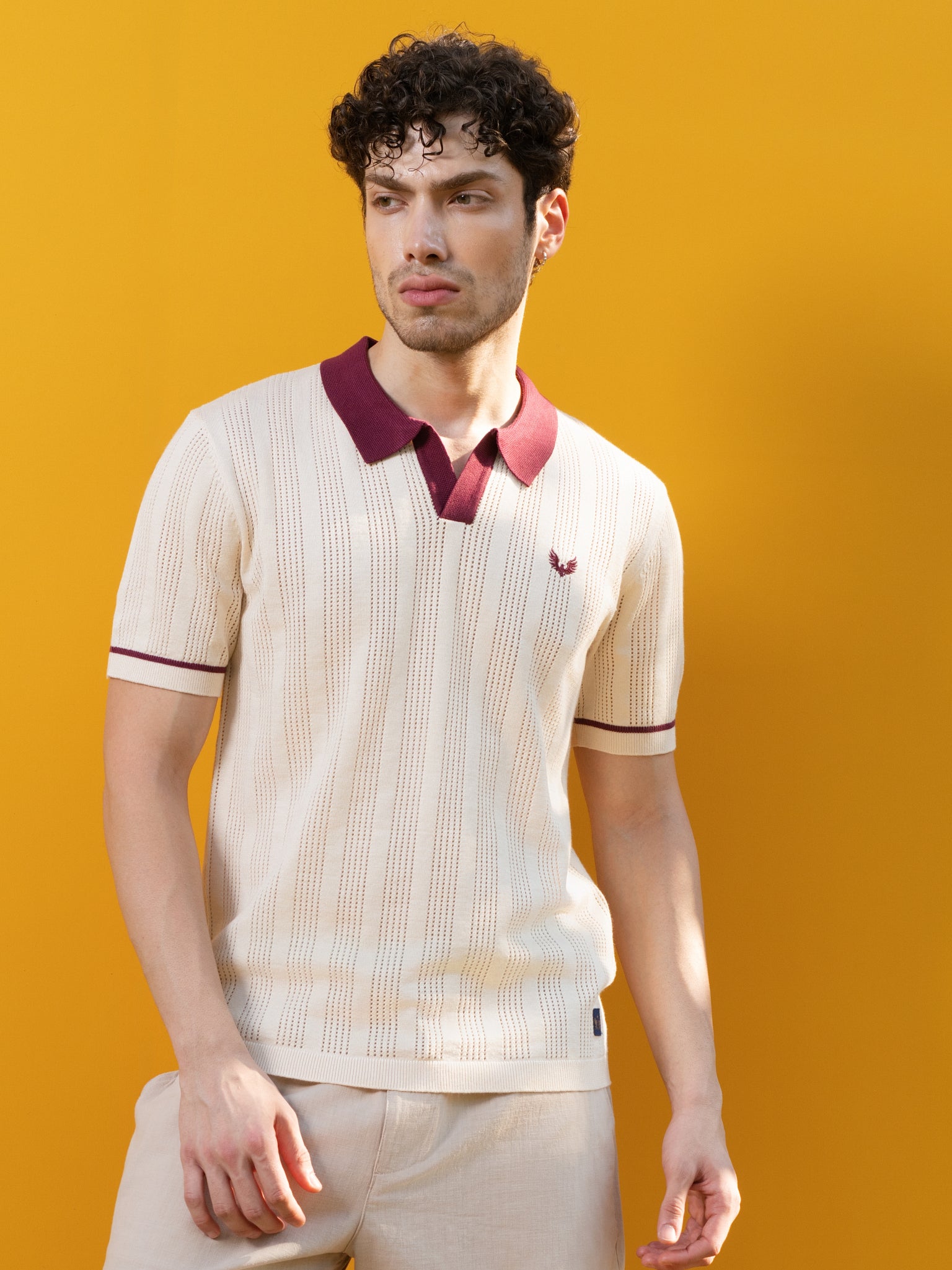 DEEDAT PORTOFINO Cutaway Collar Tees - Beige