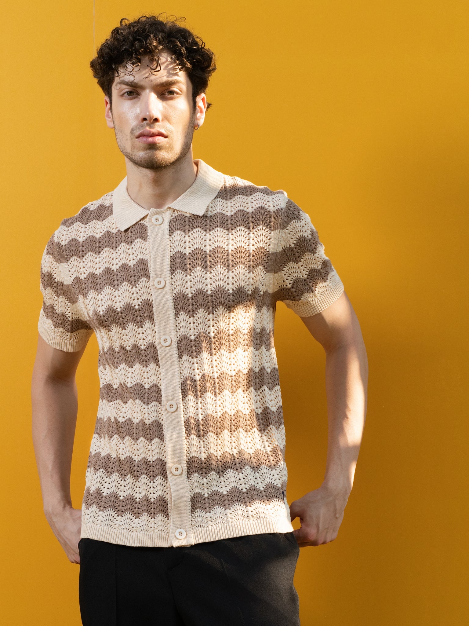 DEEDAT PORTOFINO Cutaway Collar Tees - Dark Beige
