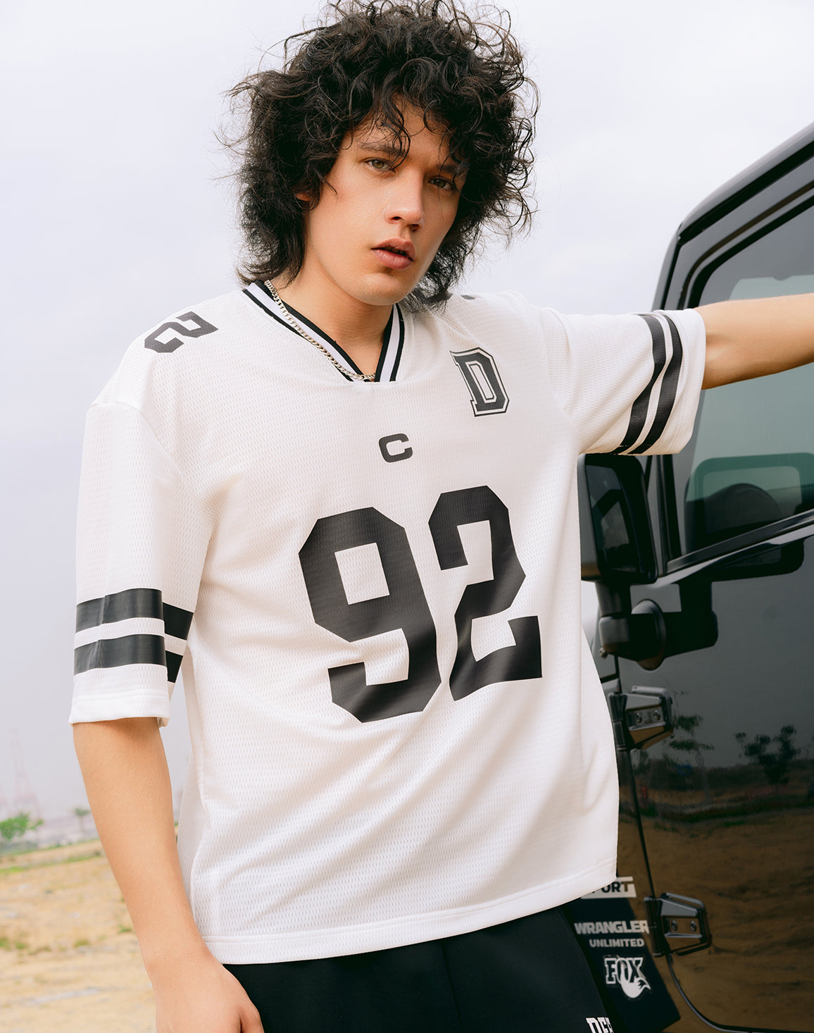DEEDAT VARSITY Oversized Tee - White
