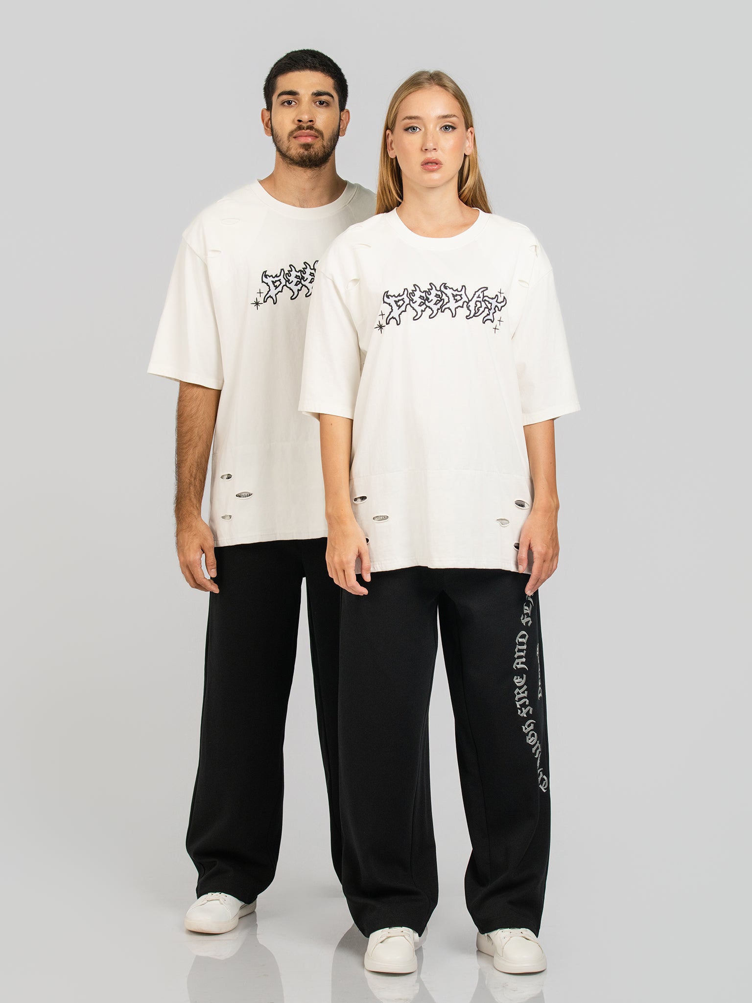 DEEDAT DEETOPIA WALKER Oversized Tees - White