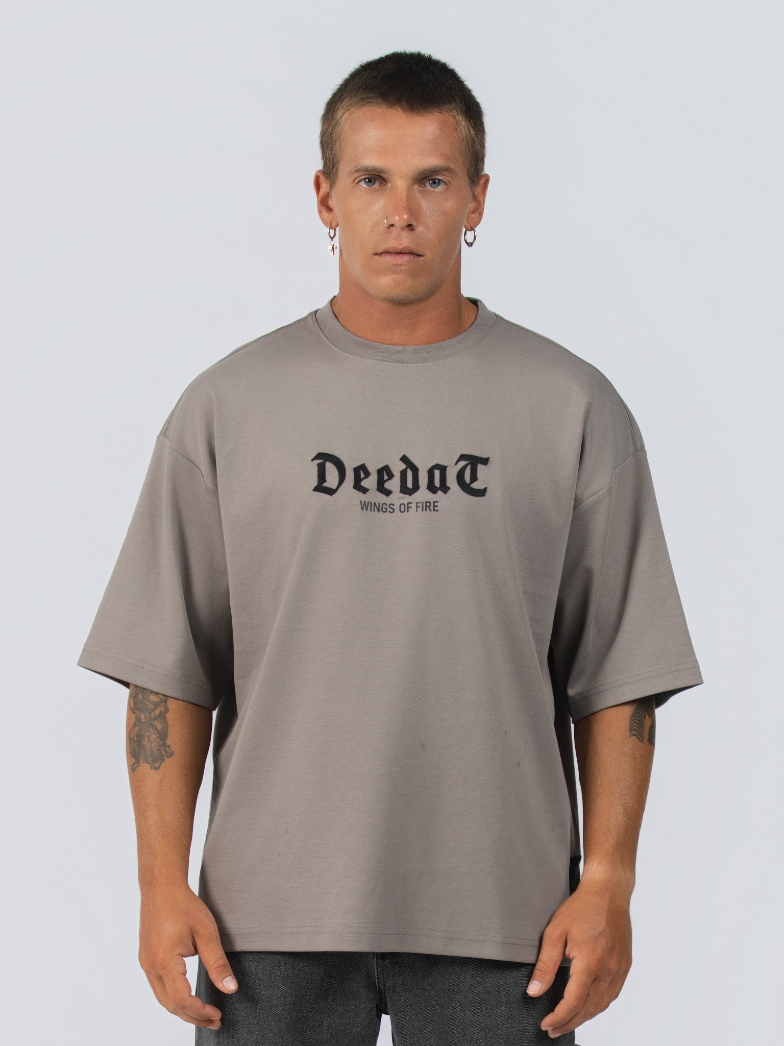 DEEDAT WINGS OF FIRE Oversized Tee - Grey