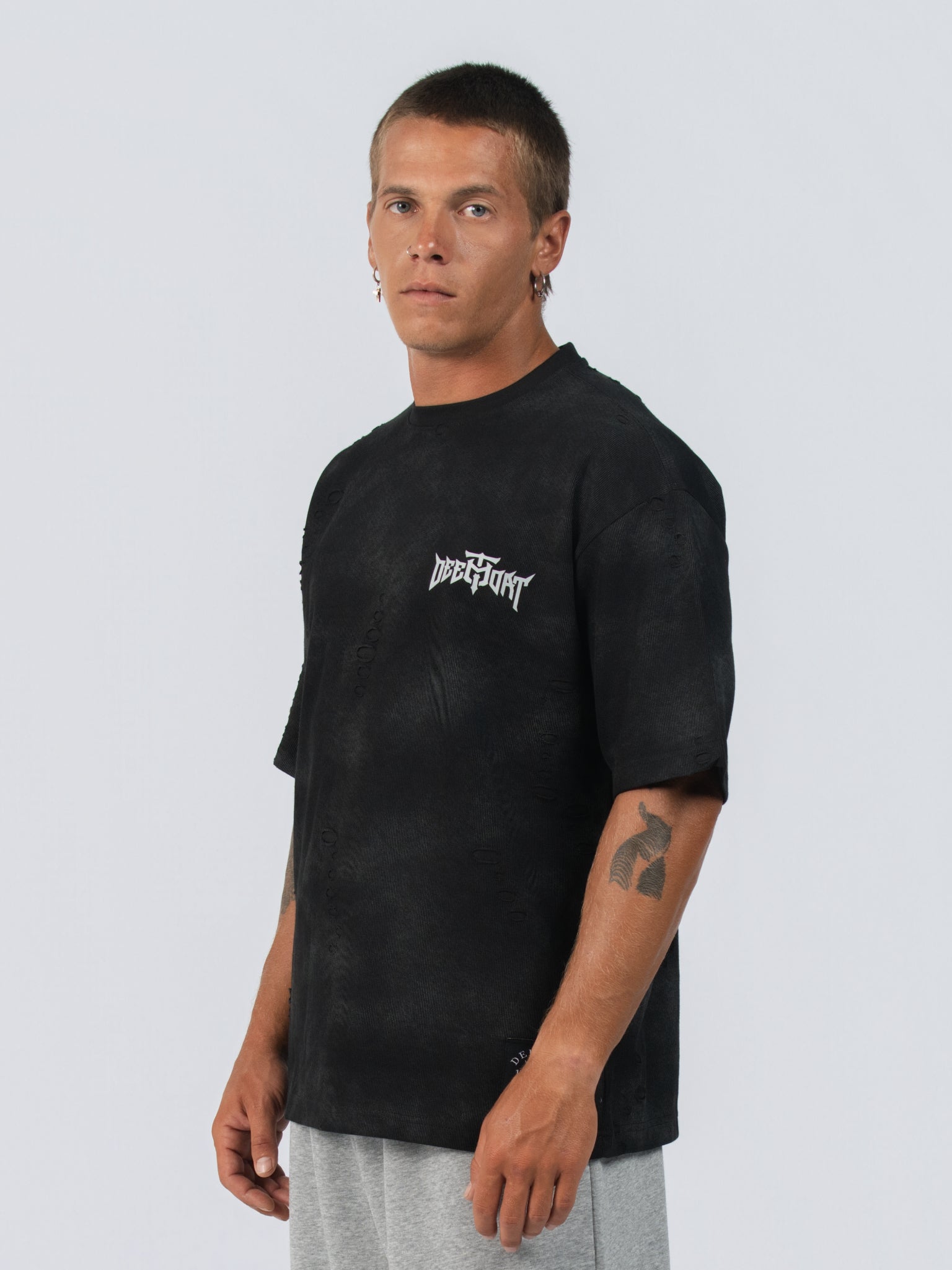 DEEDAT MAVERIC Oversized Tees - Black
