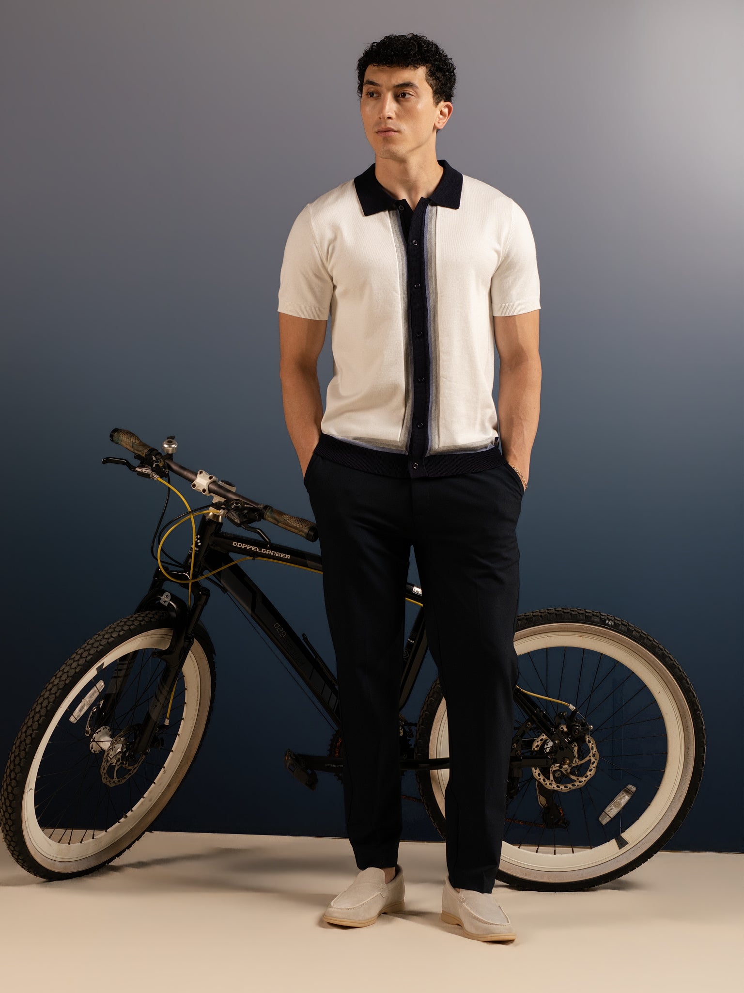 DEEDAT PORTOFINO Striped Cutaway Collar Short Sleeve Slim Fit Shirt - Black/White