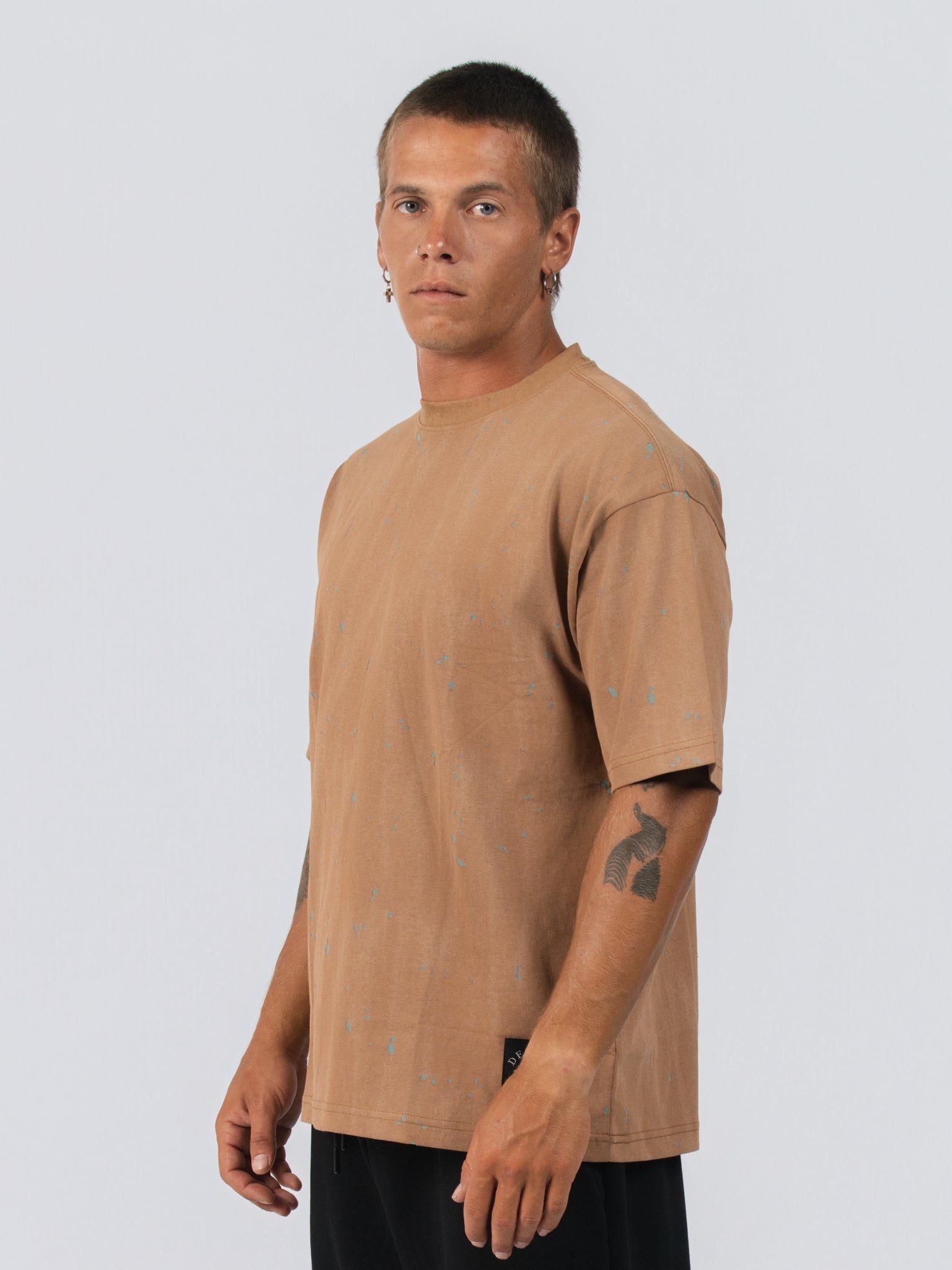 DEEDAT MAVERIC Oversized Tees - Brown/Green