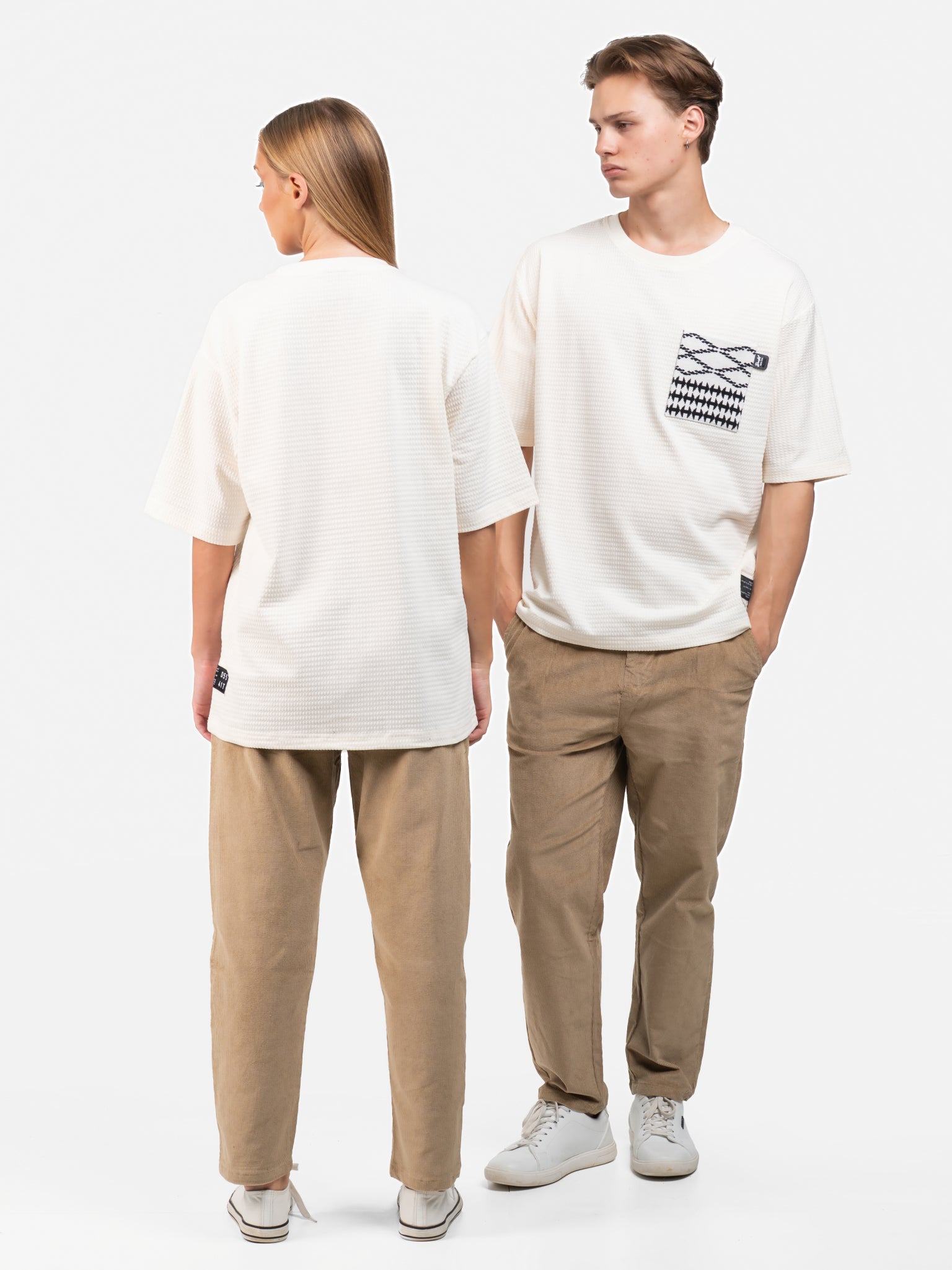 DEEDAT Oversize Short Sleeve Tees - Off White