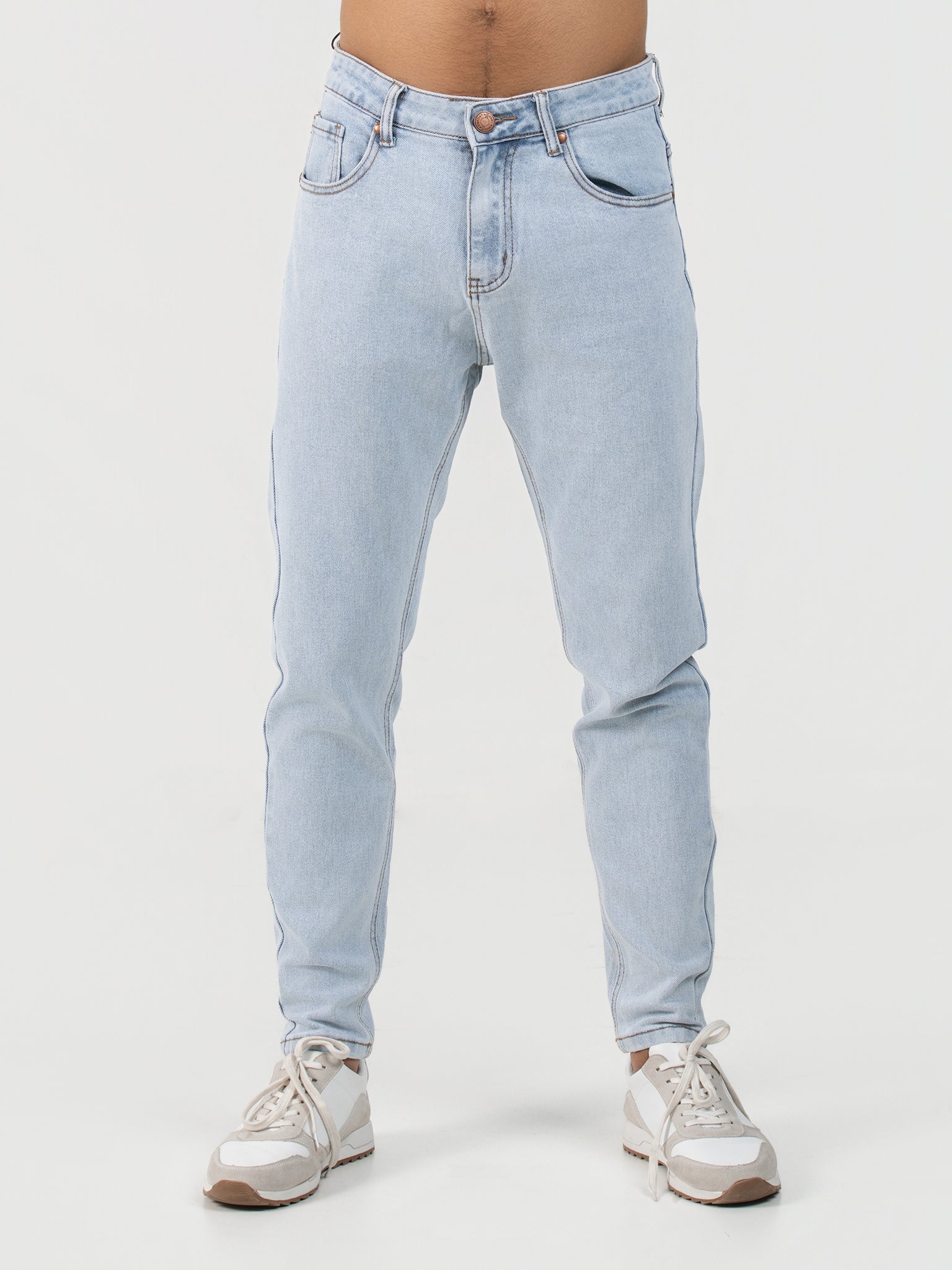 DEEDAT Tapered Fit Jeans - Light Blue
