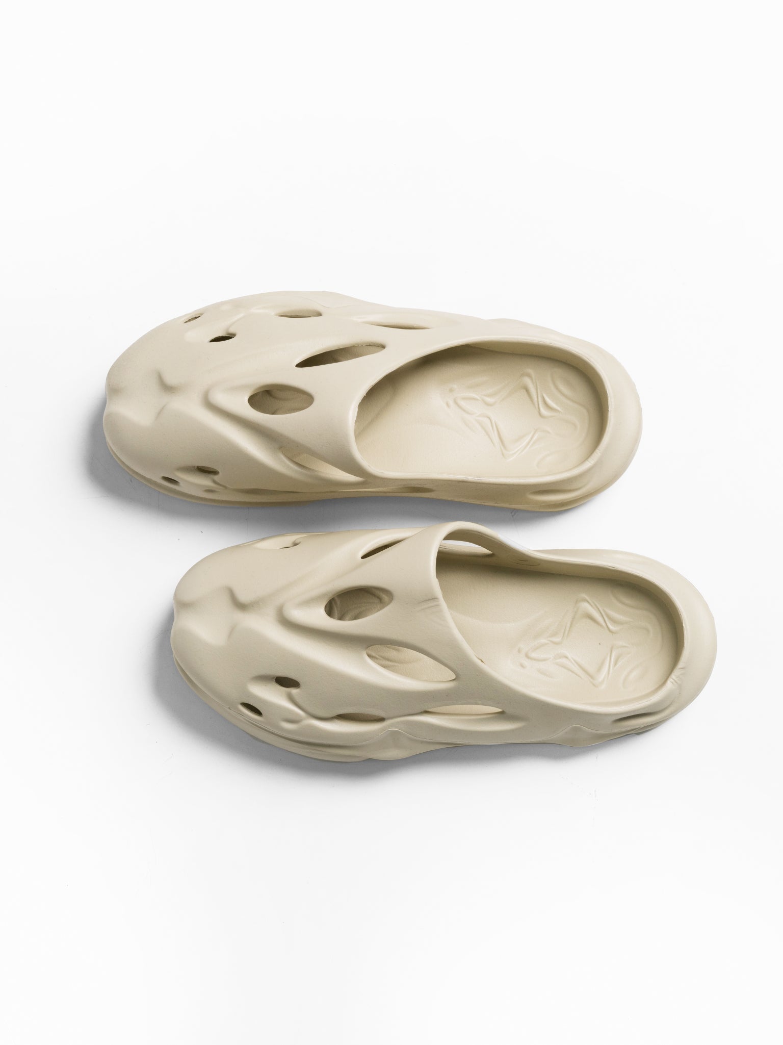DEEDAT Casual Sandals - Cream