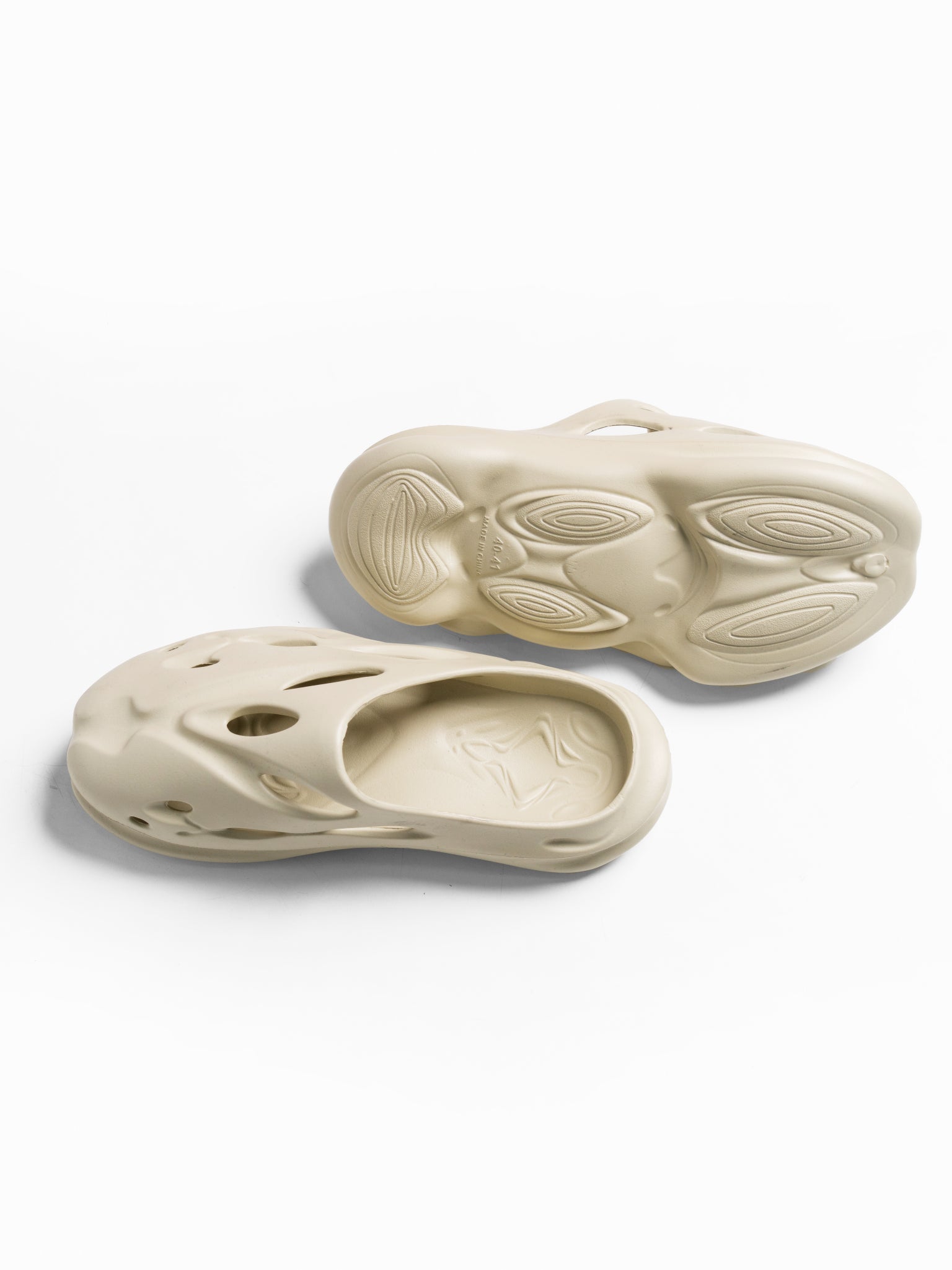 DEEDAT Casual Sandals - Cream
