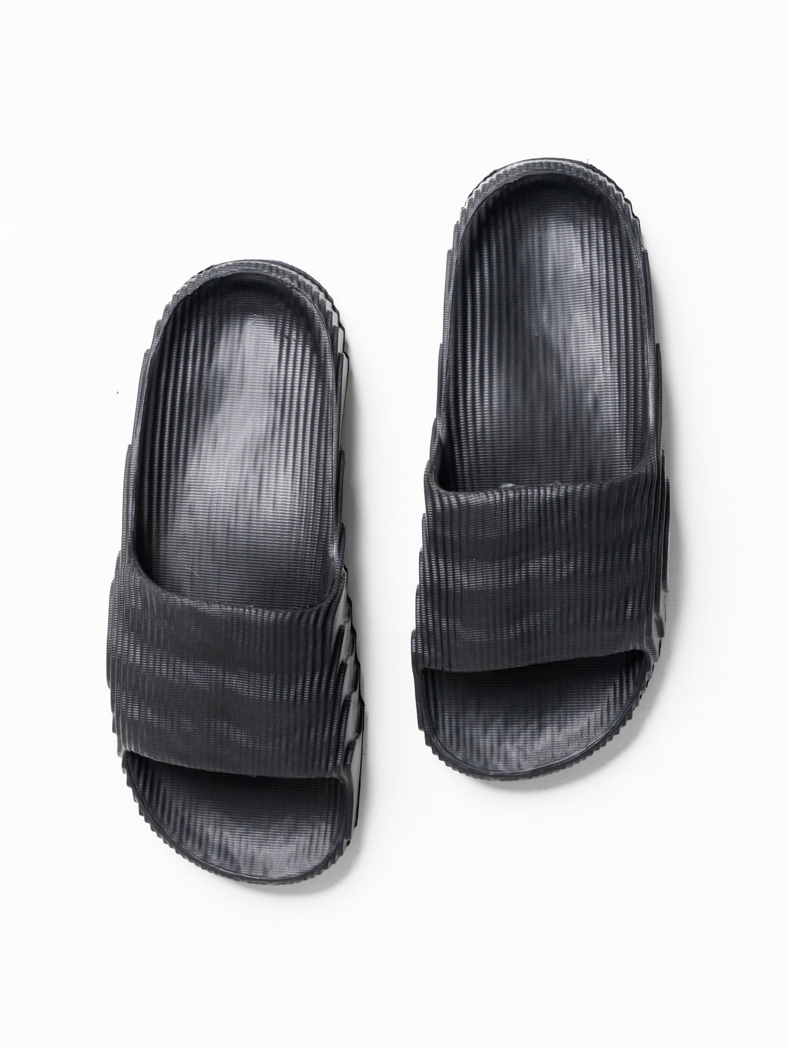 DEEDAT Sandals - Black