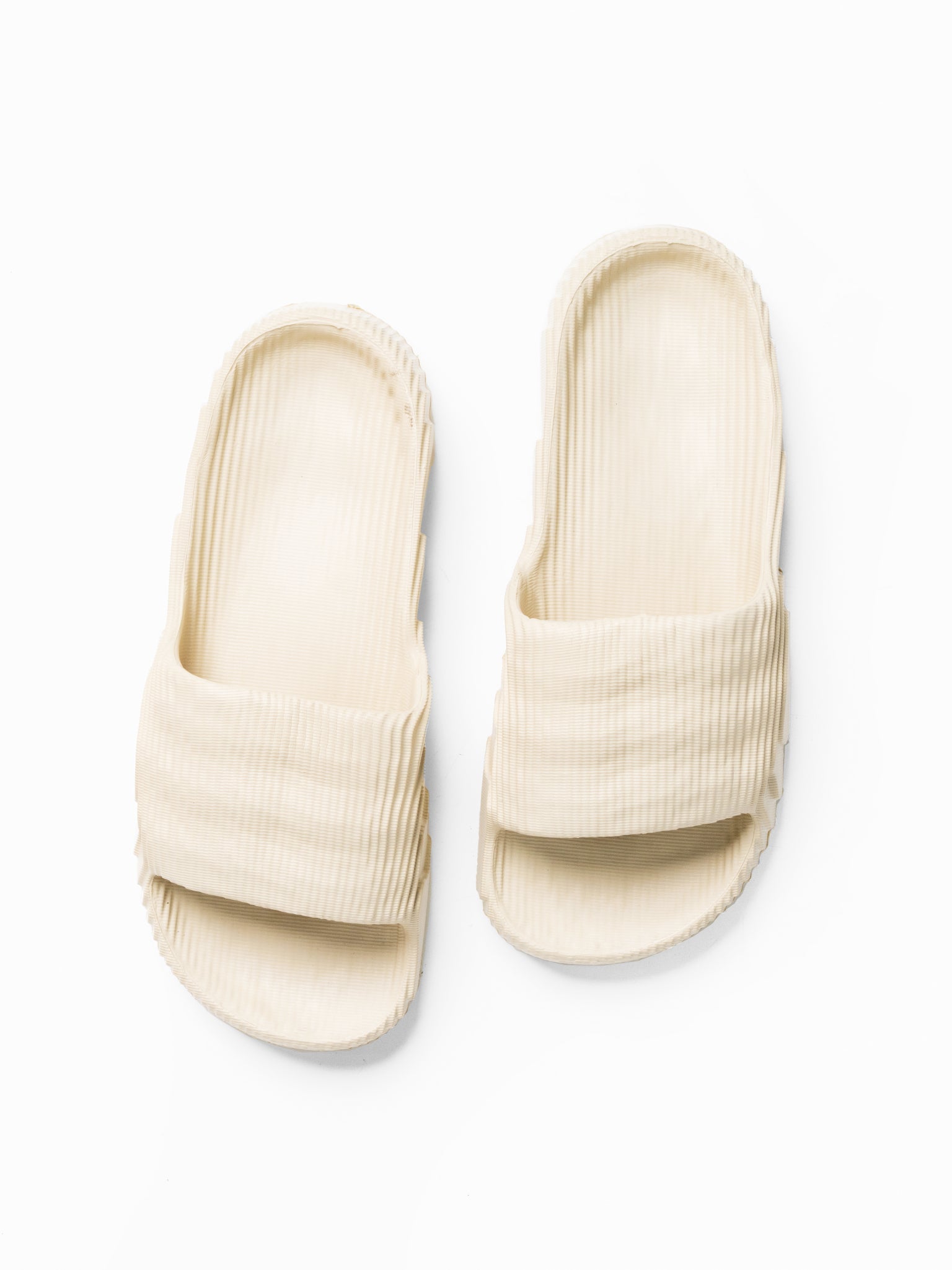 DEEDAT Sandals - Cream