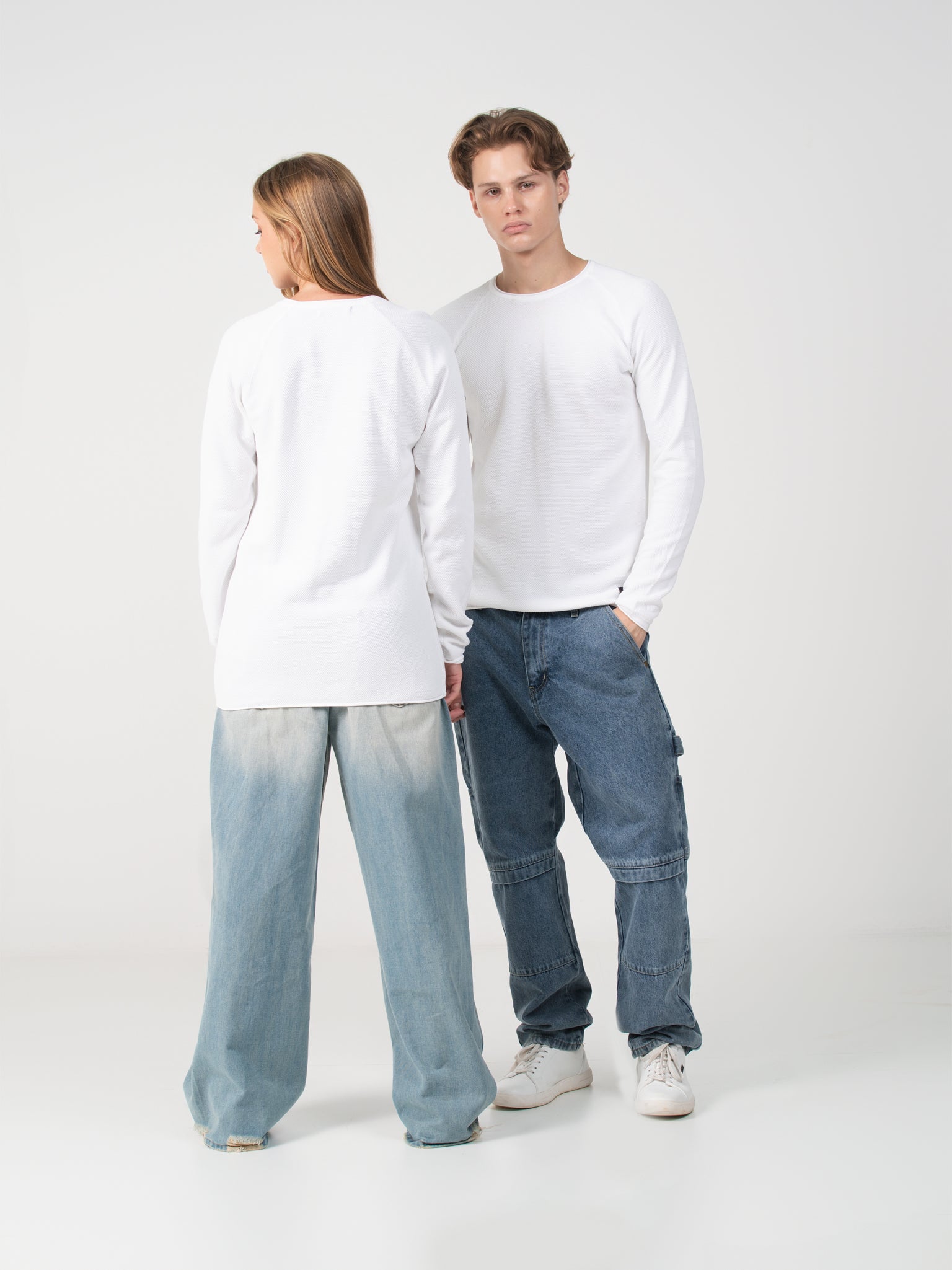 DEEDAT PORTOFINO Long Sleeve Oversize Tee Shirt - White