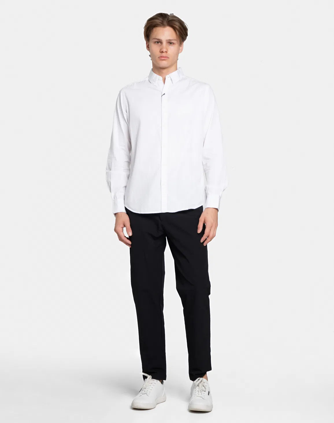 DEEDAT Slim Fit Cutaway Collar Shirt - White