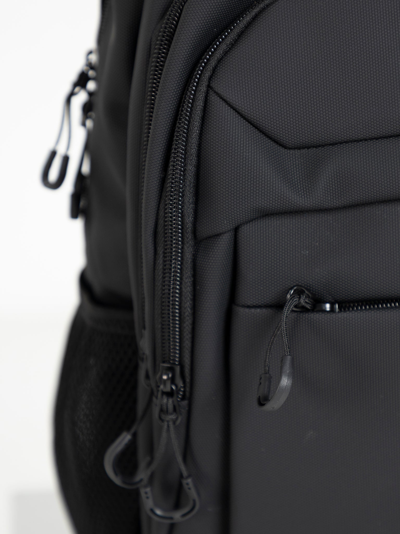 DEEDAT Travel Back Pack - Black