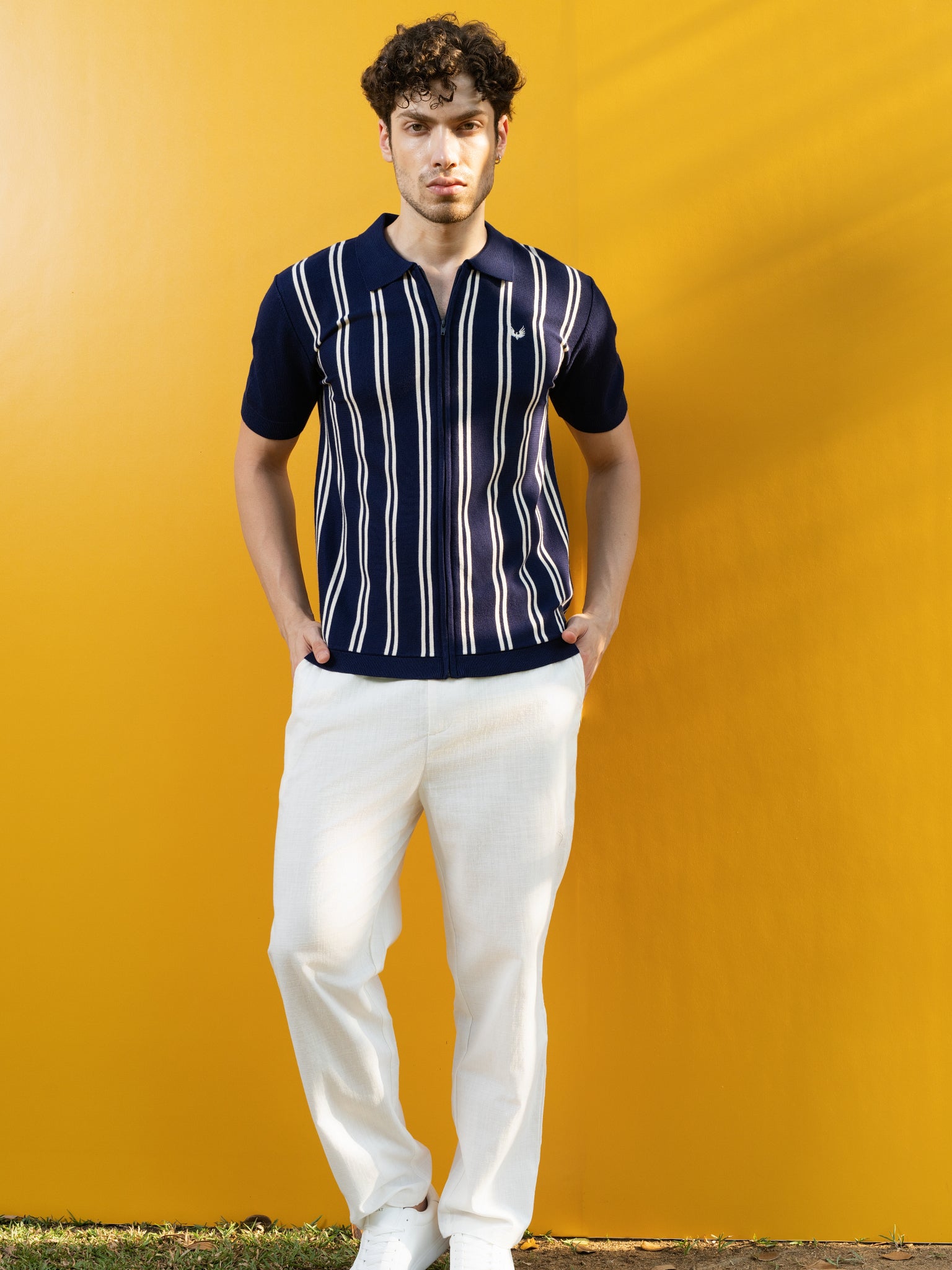 DEEDAT PORTOFINO Cutaway Collar Tees - Navy