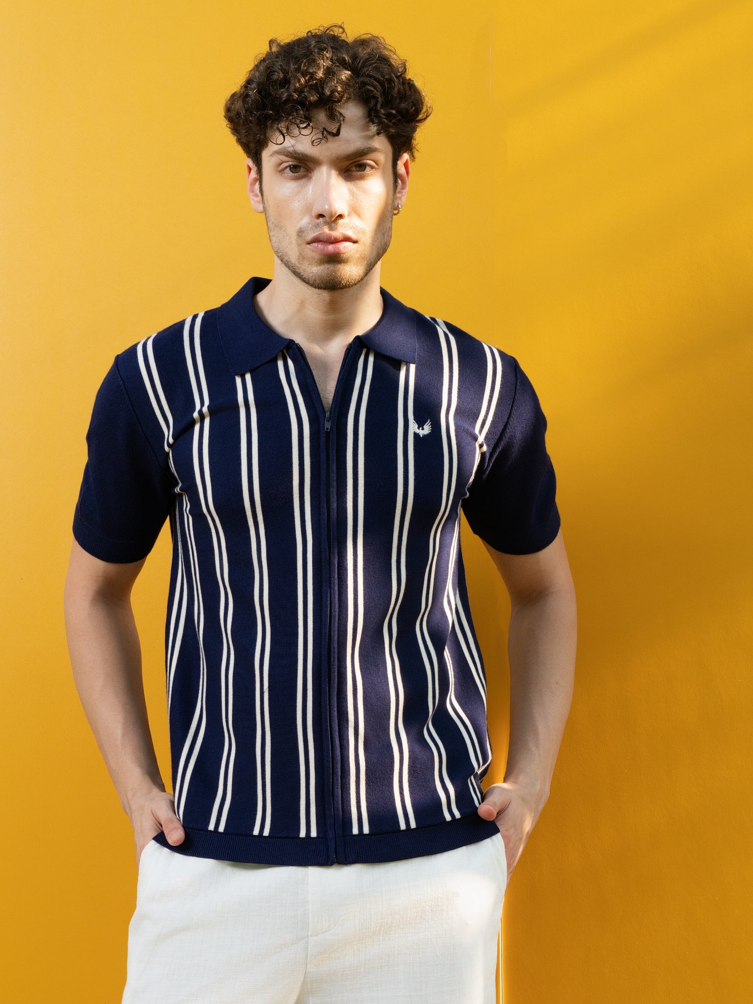 DEEDAT PORTOFINO Cutaway Collar Tees - Navy