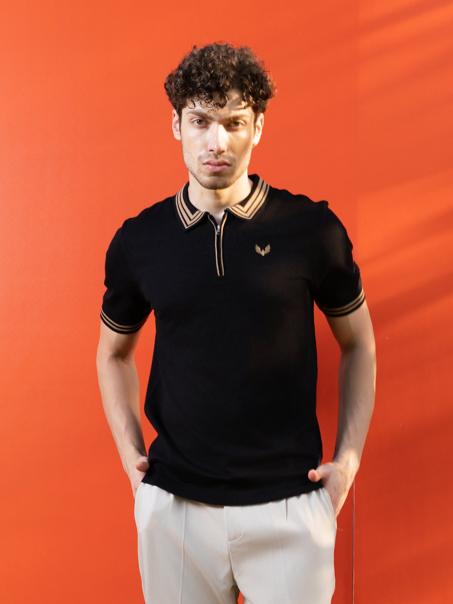 DEEDAT PORTOFINO Cutaway Collar Tees - Black