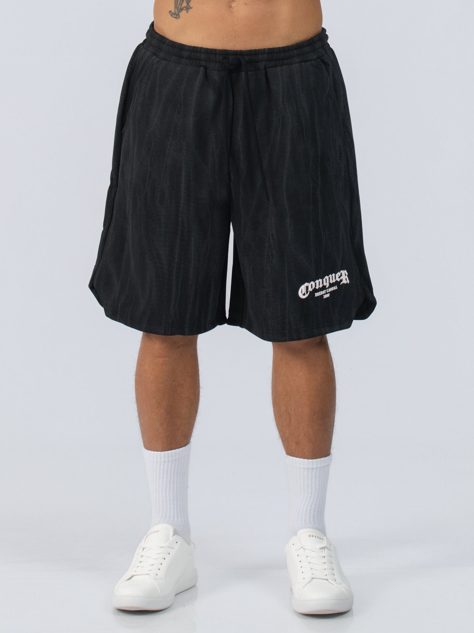 DEEDAT Standard Hem Regular Fit Short - Black