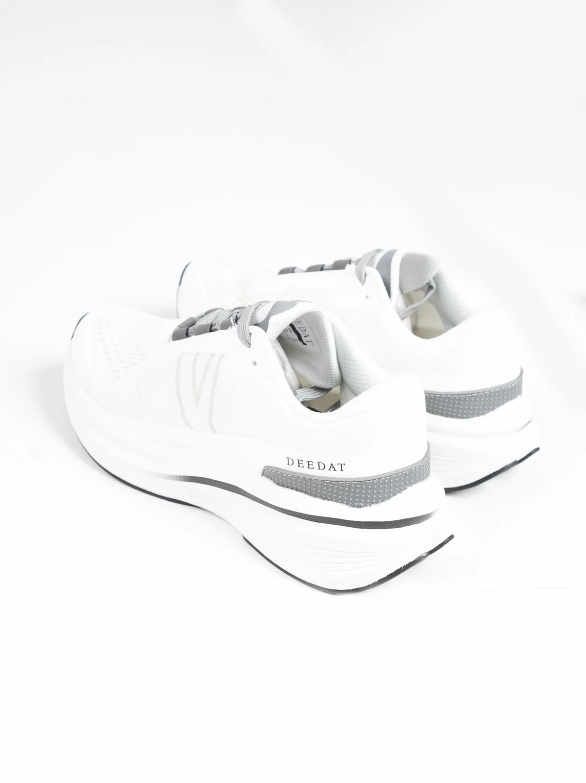 DEEDAT Men's Sports Running Shoe - White