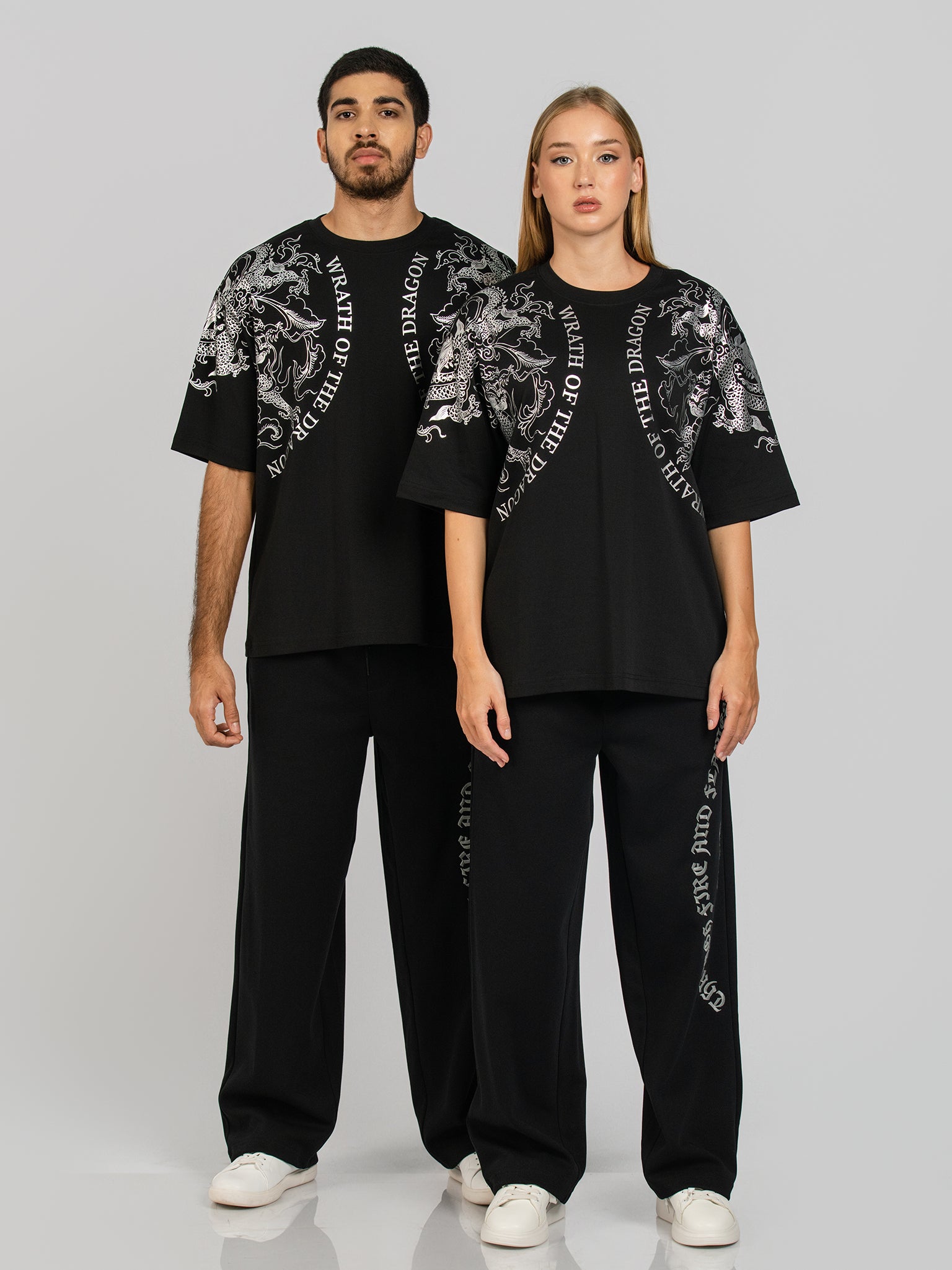 DEEDAT WINGS OF FIRE WALKER Oversized Tees - Black