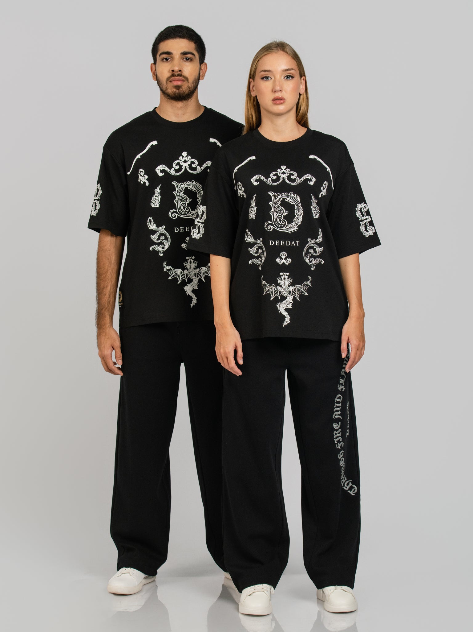 DEEDAT WINGS OF FIRE WALKER Oversized Tees - Black