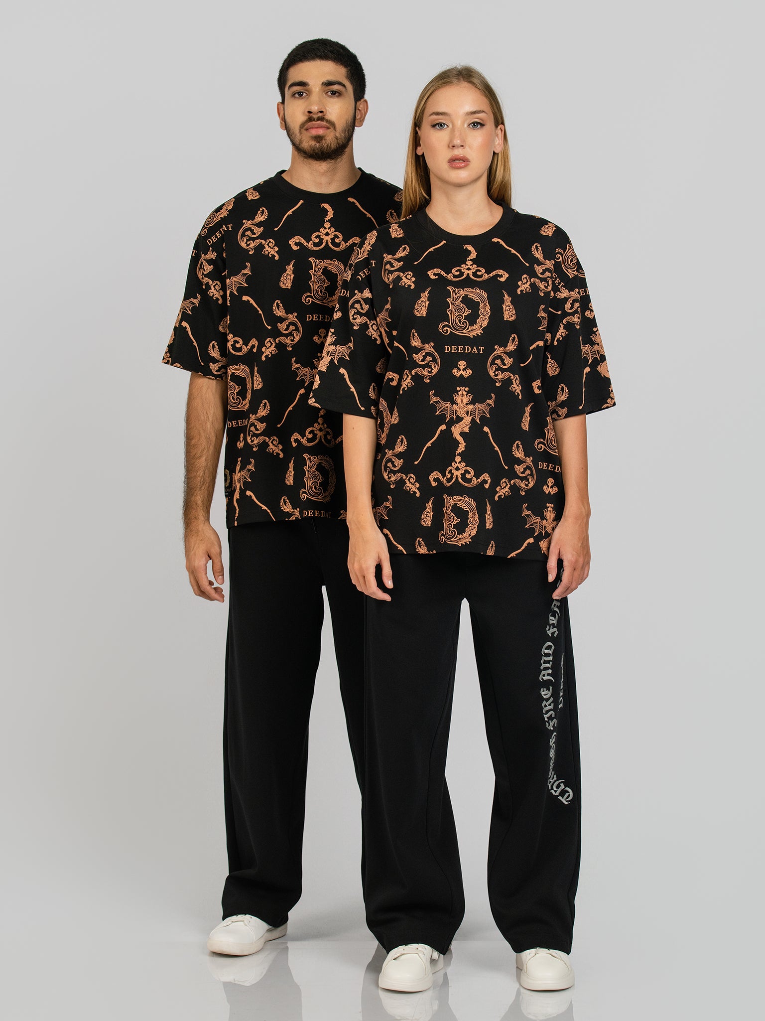 DEEDAT WINGS OF FIRE WALKER Oversized Tees - Black