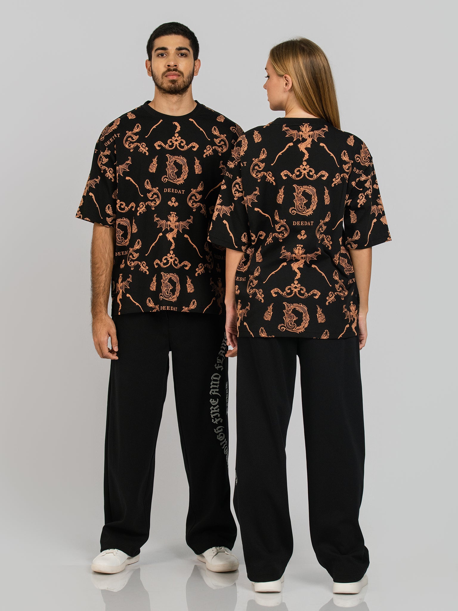 DEEDAT WINGS OF FIRE WALKER Oversized Tees - Black