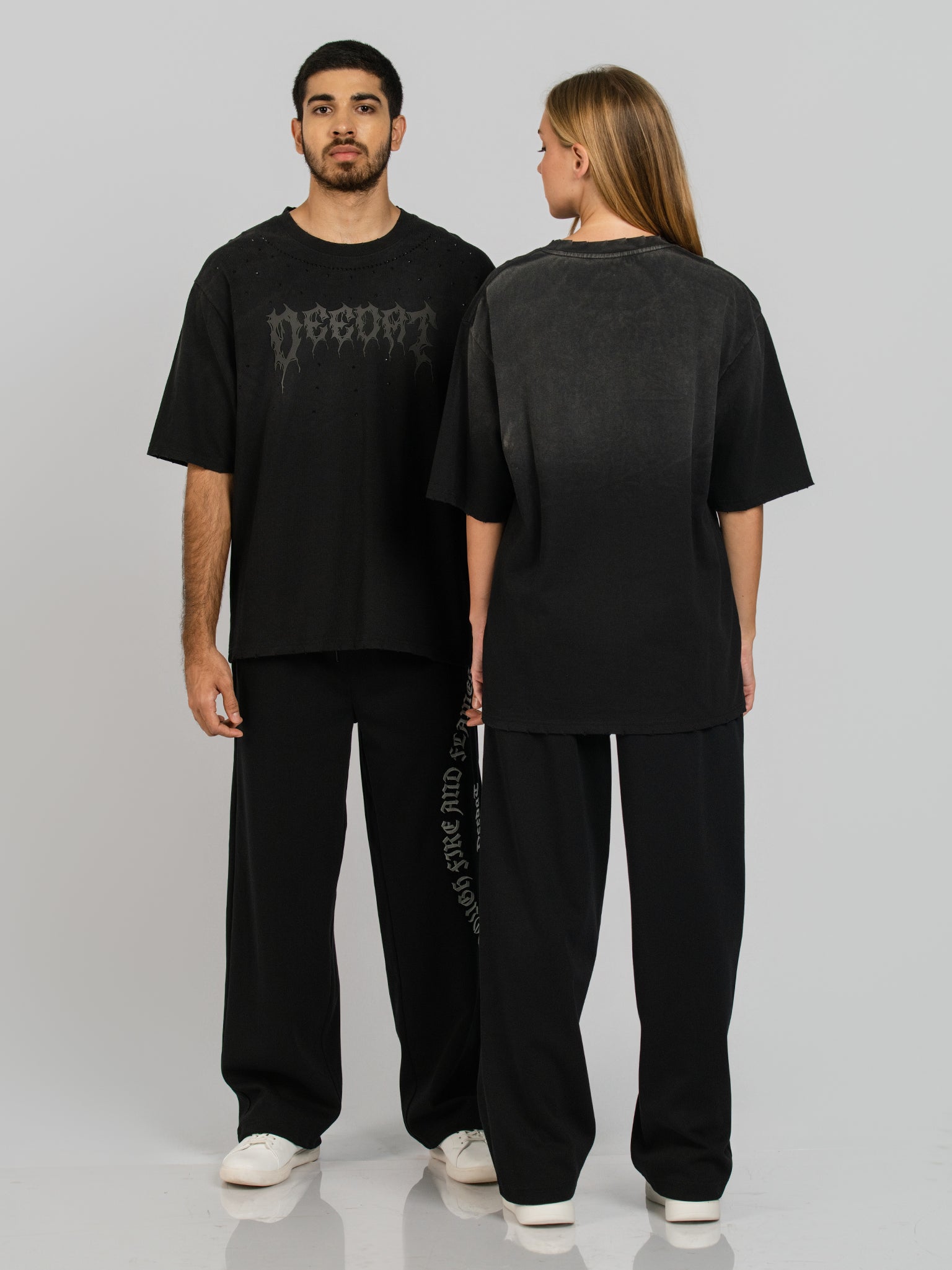 DEEDAT DEETOPIA WALKER Oversized Tees - Black