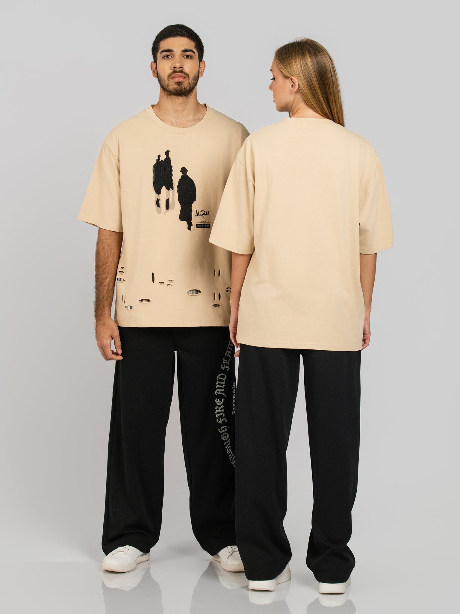 DEEDAT DEETOPIA WALKER Oversized Tees - Beige
