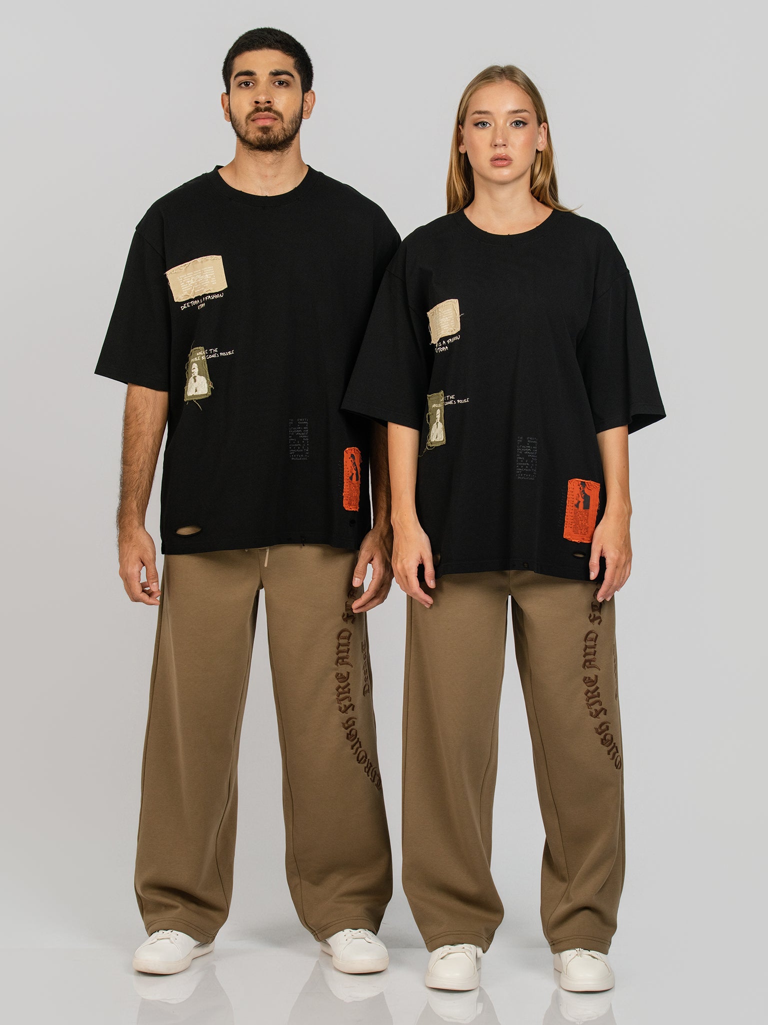 DEEDAT DEETOPIA WALKER Oversized Tees - Black