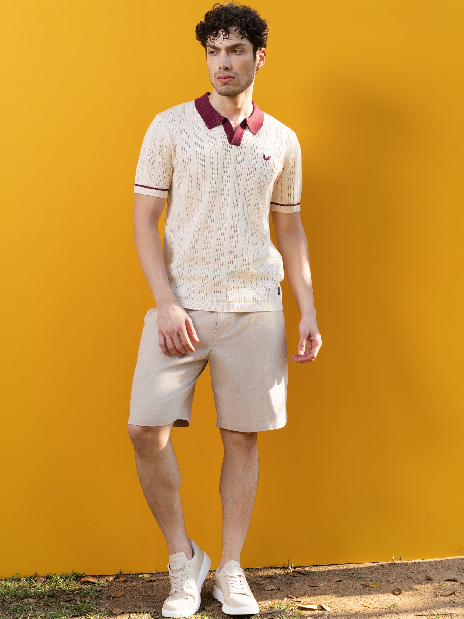DEEDAT PORTOFINO Cutaway Collar Tees - Beige
