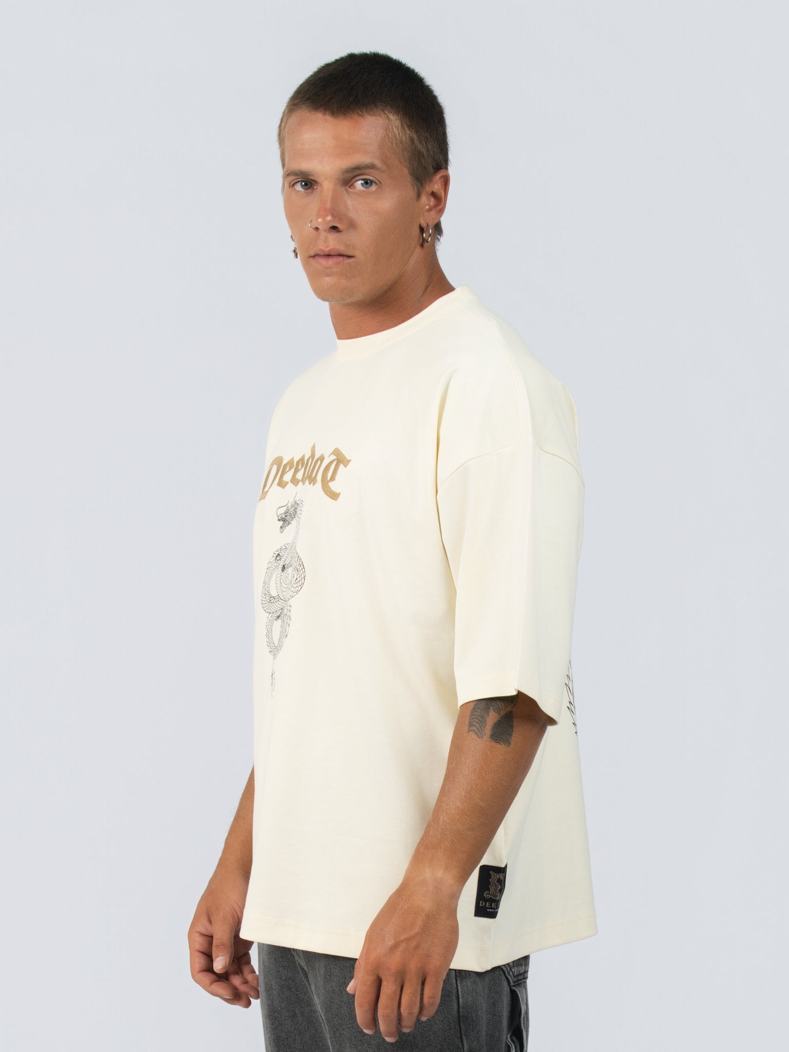 DEEDAT WINGS OF FIRE  Oversized Tee - White