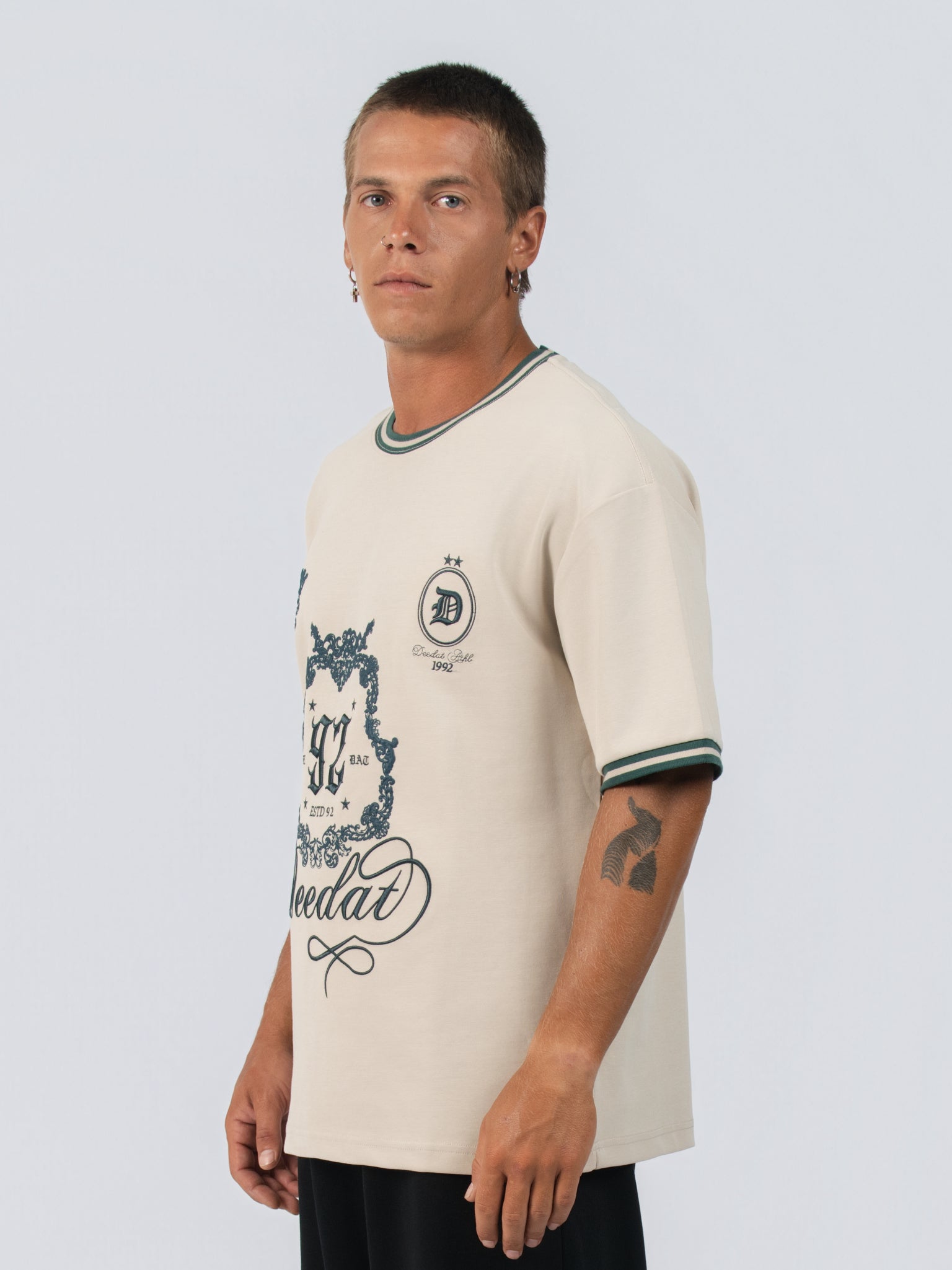 DEEDAT MNML WRLD MAVERICK Oversized Tee Shirt - Beige