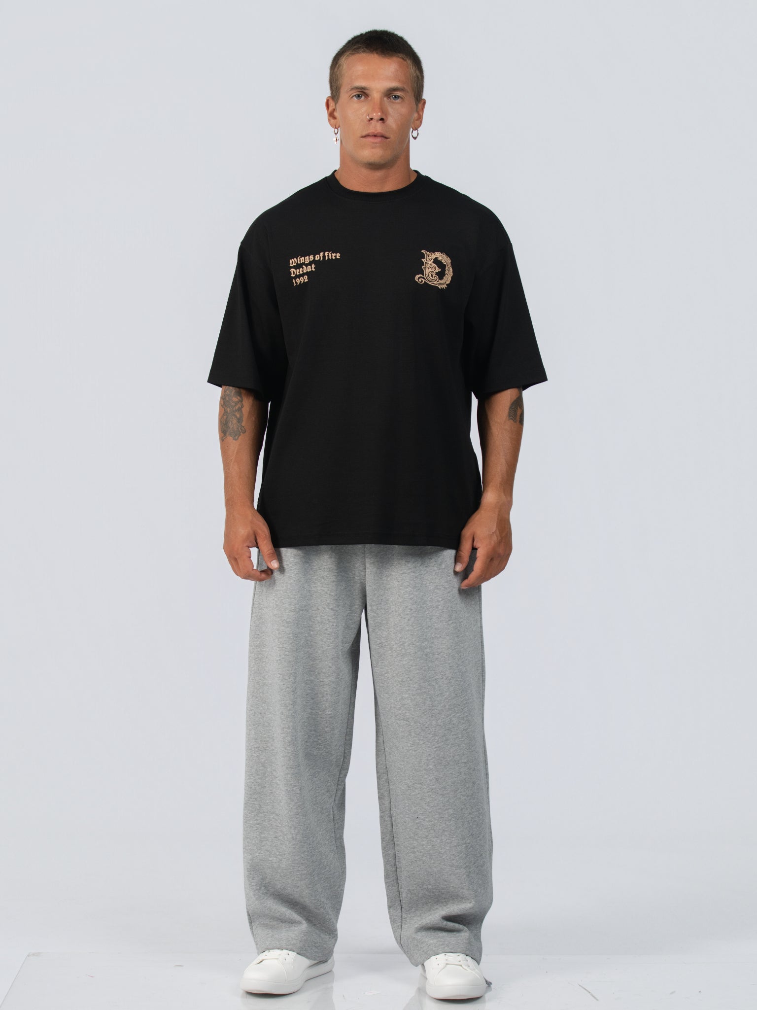DEEDAT WINGS OF FIRE  Oversized Tee -  Black
