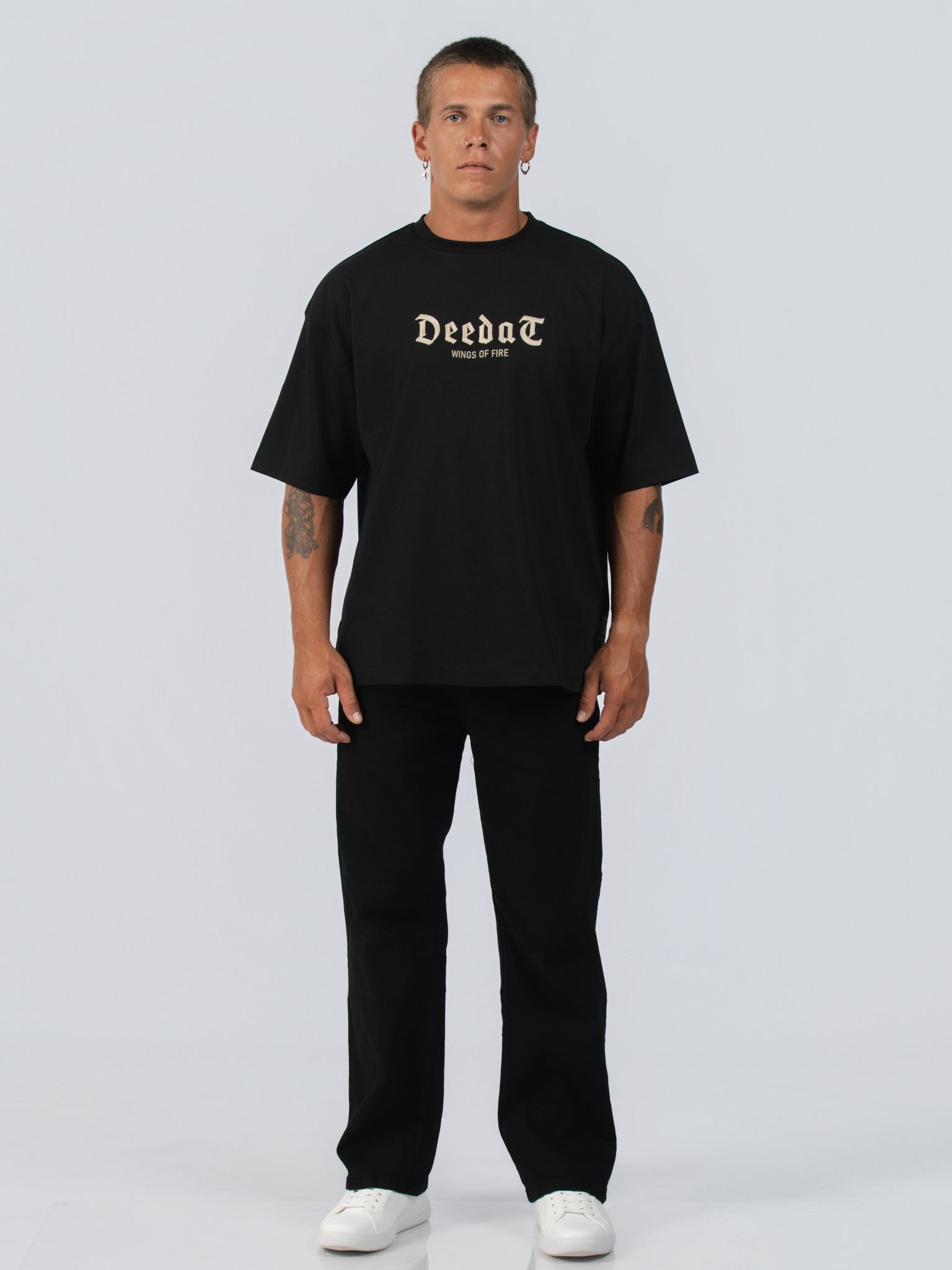 DEEDAT WINGS OF FIRE  Oversized Tee - Black