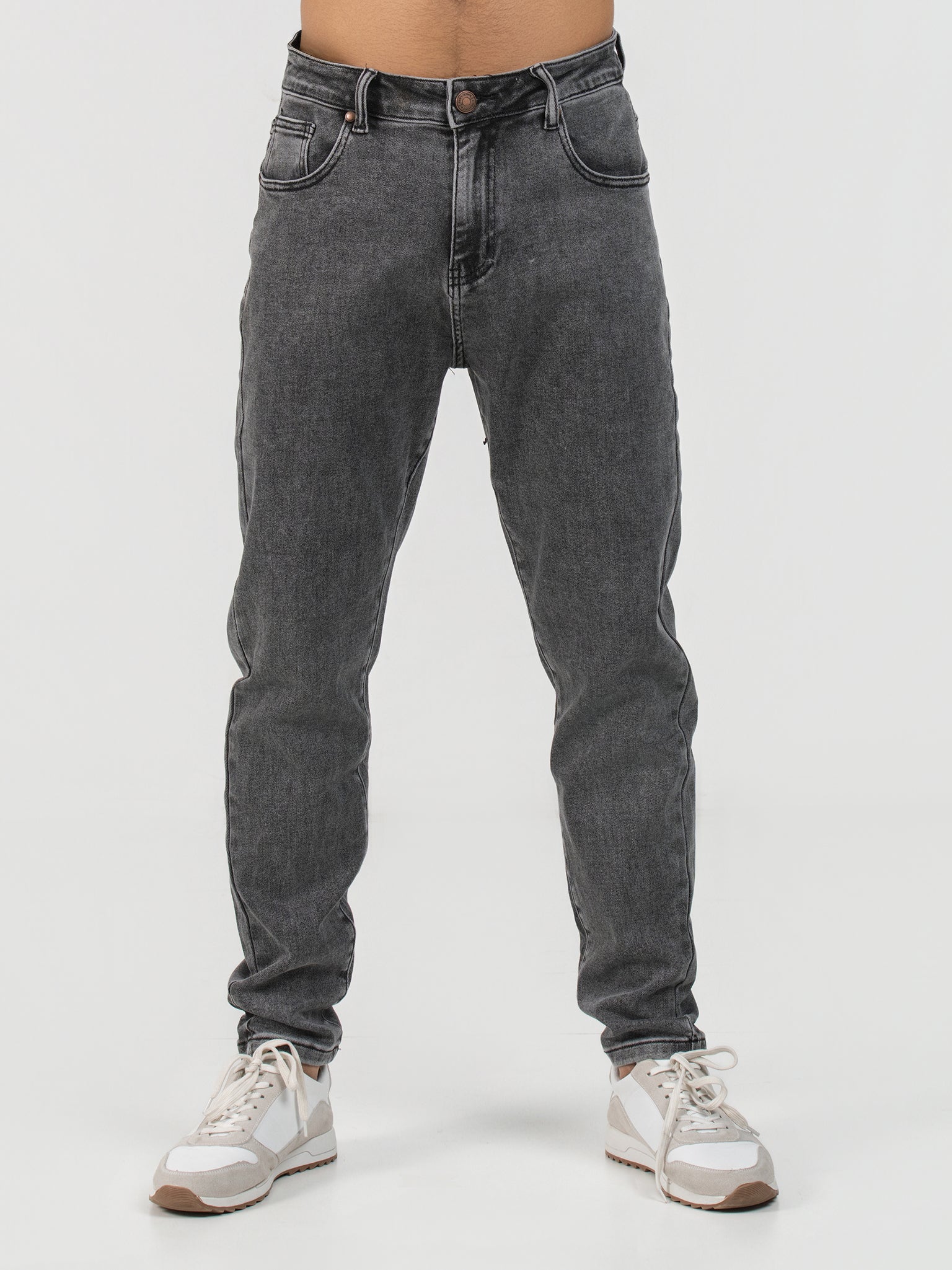 DEEDAT Tapered Fit Jeans - Gray