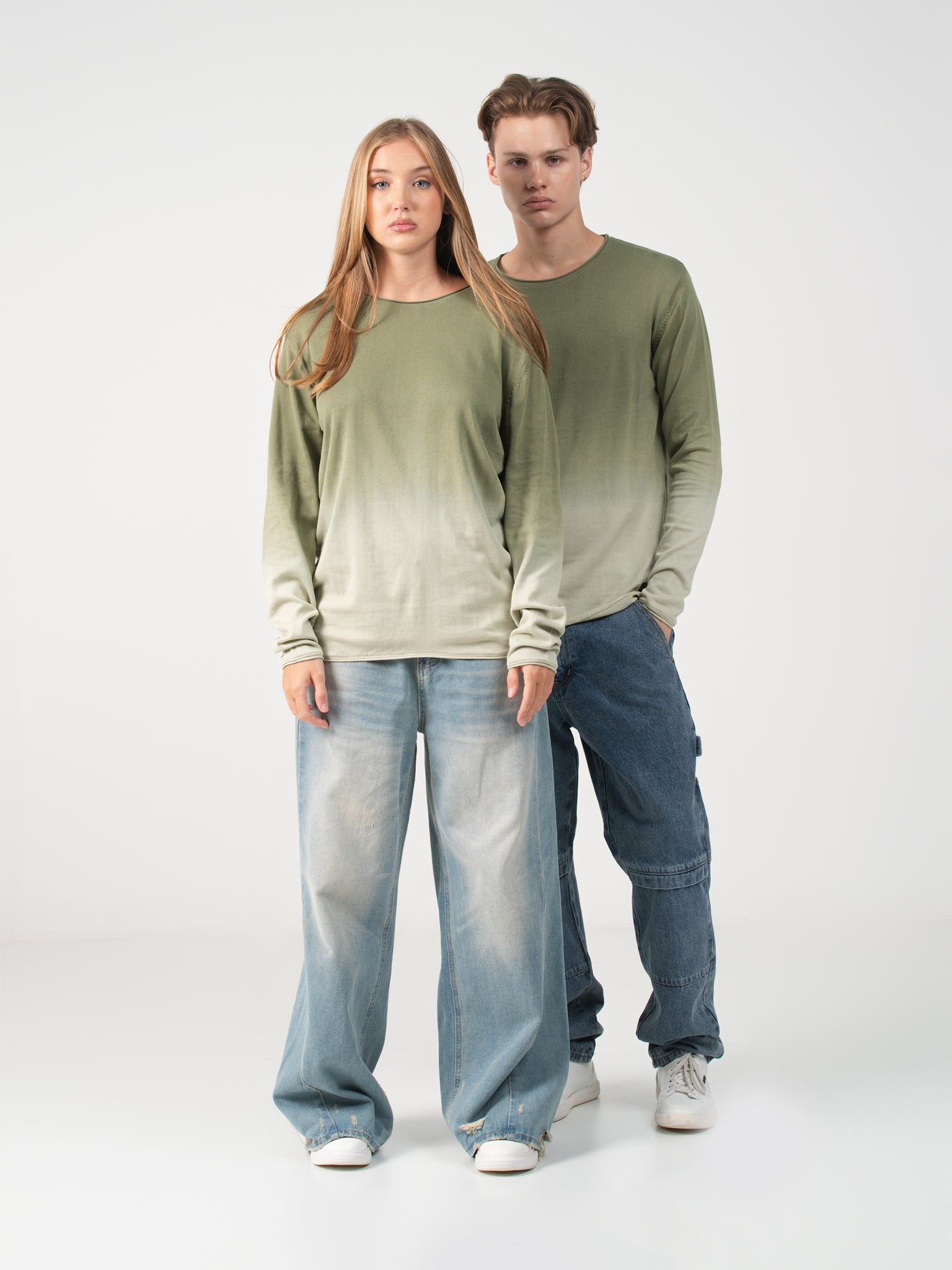DEEDAT PORTOFINO Long Sleeve Oversize Tee Shirt - Olive