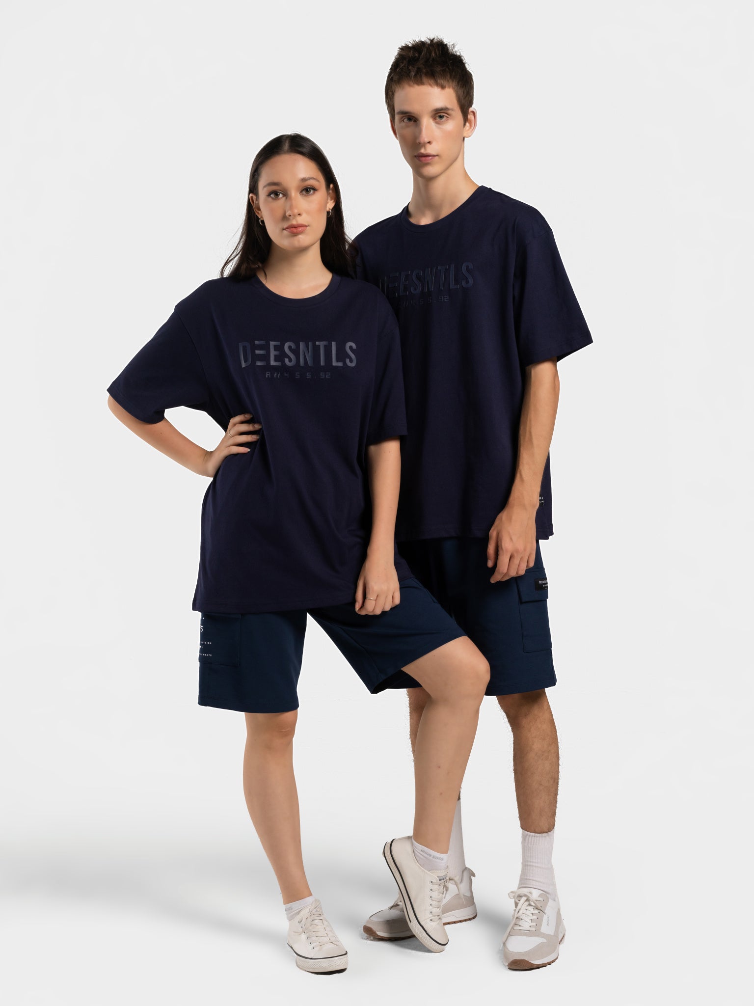 DEEDAT MNML WRLD Oversized Tee