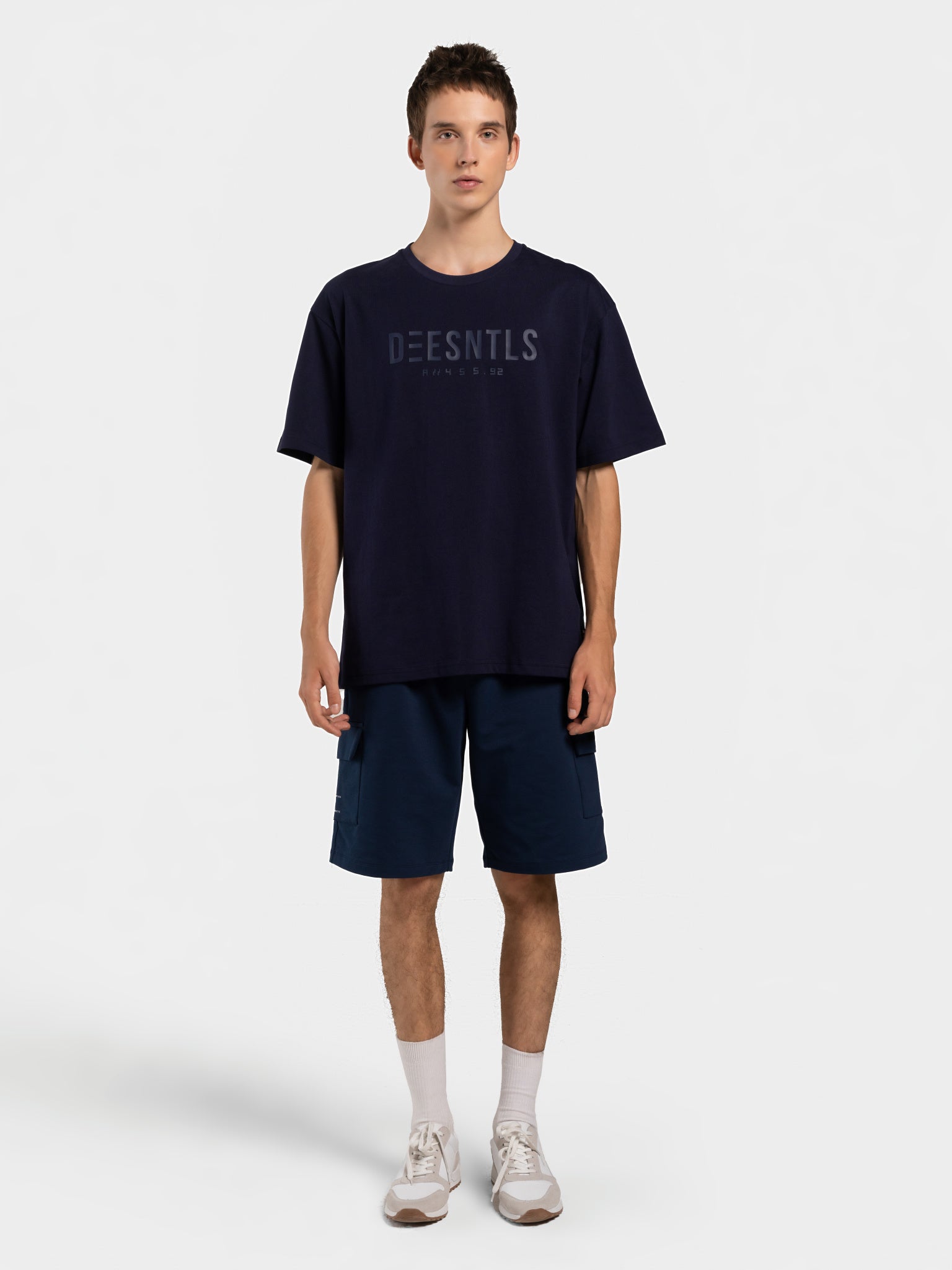 DEEDAT MNML WRLD Oversized Tee